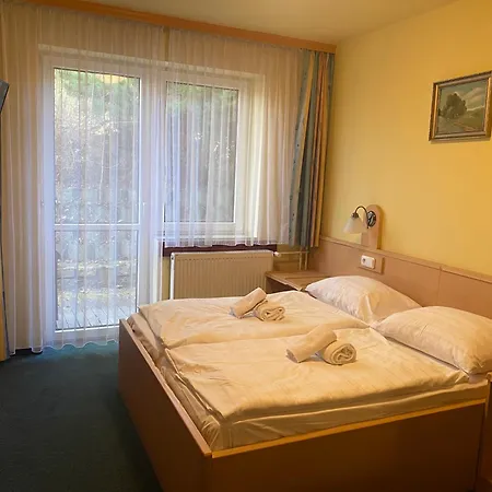 Rajsky Bed & Breakfast 3*